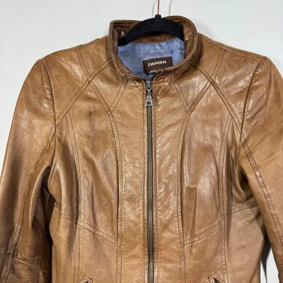 Sold - Picture 3 of 16